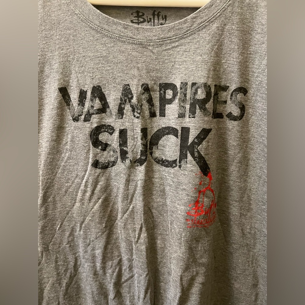 Buffy The Vampire Slayer “Vampires Suck” T Shirt